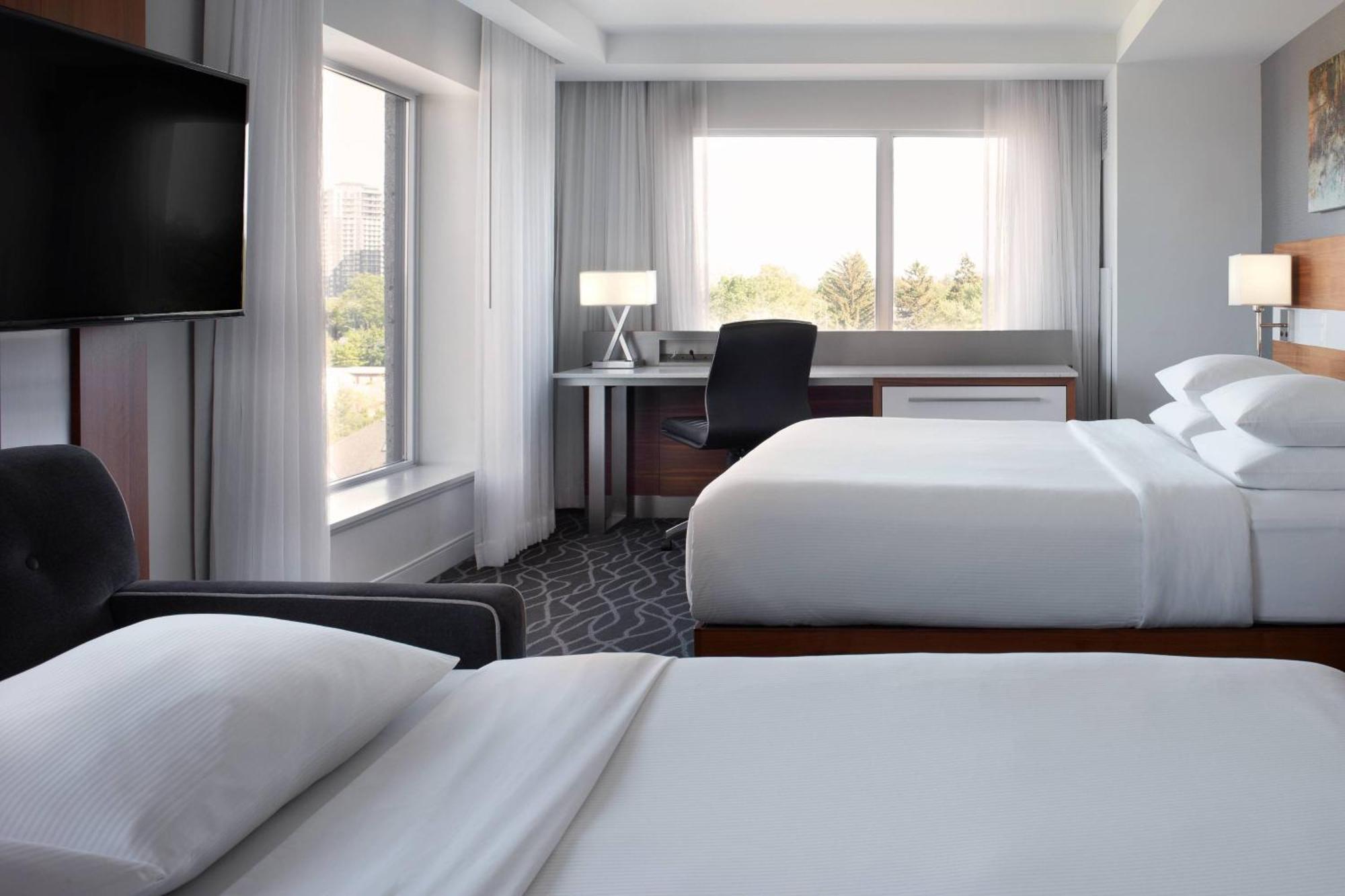 Delta Hotels By Marriott Ватерлоо Экстерьер фото
