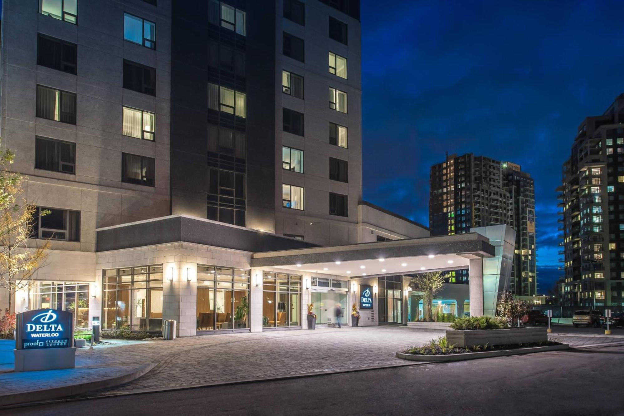 Delta Hotels By Marriott Ватерлоо Экстерьер фото